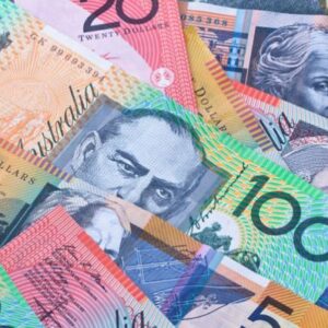 fifty-and-hundred-australian-dollar-notes-696x398